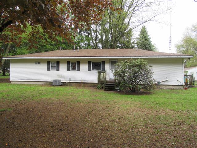 front view picture of 25330 Dunning Street, Cassopolis, MI. 49031