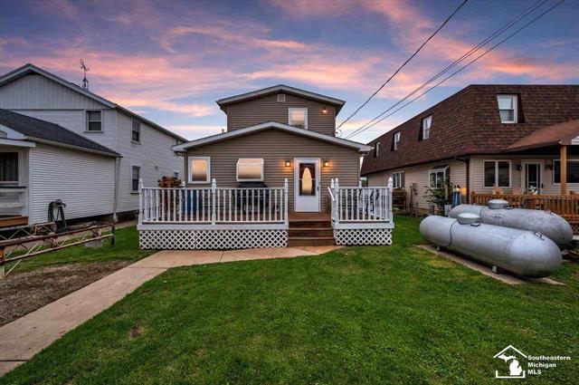 front view picture of 2910 Morin Point Street, Erie, MI. 48133