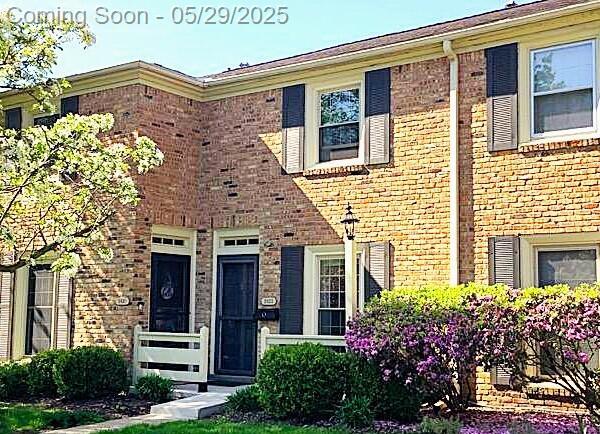 front view picture of 2423 Crandense  Drive, Grand Rapids, MI. 49506