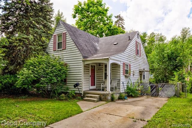 front view picture of 632 N Wilson Ave, Royal Oak, MI. 48067