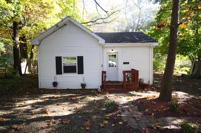 front view picture of 128 Florence Street, Otsego, MI. 49078