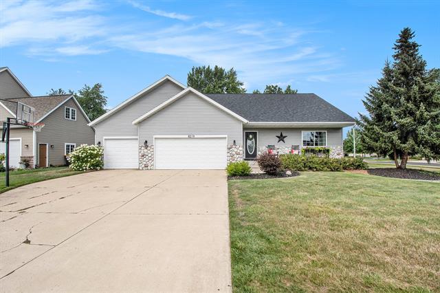 front view picture of 8219 Morning Dewsw  Court, Byron Center, MI. 49315