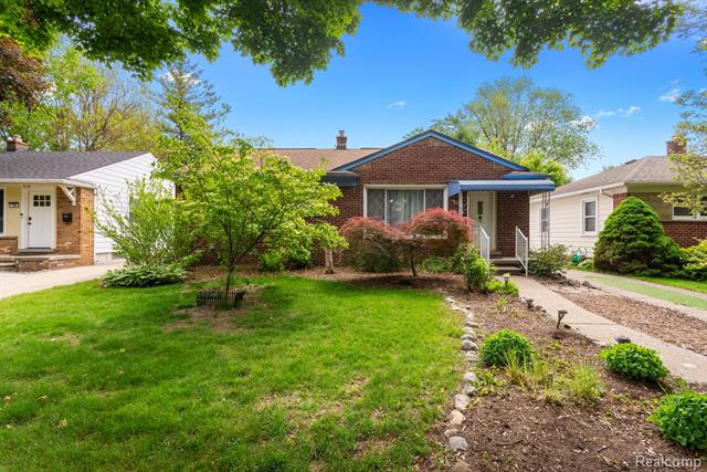 front view picture of 630 Symes Ave, Royal Oak, MI. 48067