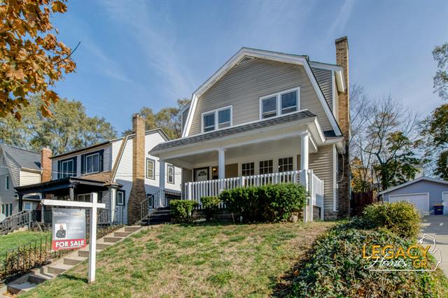 front view picture of 1034 Cooperse  Avenue, Grand Rapids, MI. 49507