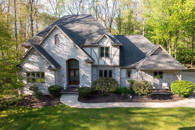 front view picture of 33192 Old Post Road, Niles, MI. 49120