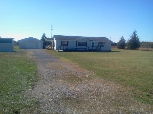 front view picture of 1566 56Th Street, Fennville, MI. 49408