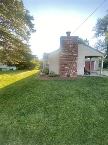 front view picture of 307 N Court Street, Stanton, MI. 48888