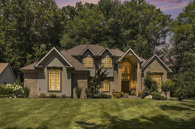 front view picture of 106 Kings Court, Battle Creek, MI. 49015