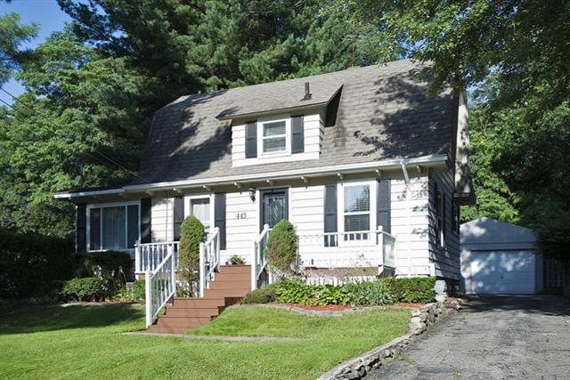 front view picture of 443 Jennison Avenue, Kalamazoo, MI. 49006