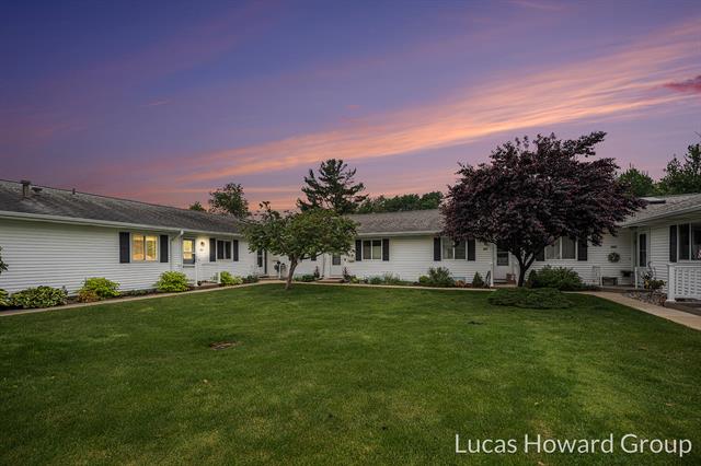 front view picture of 5228 Green Meadow, Kalamazoo, MI. 49009