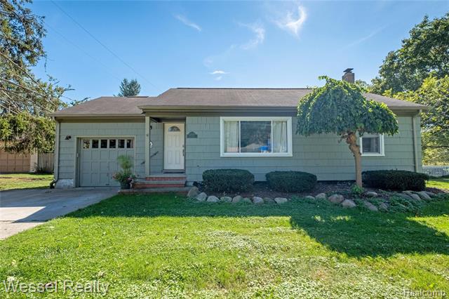 front view picture of 22670 W Main Street, Armada, MI. 48005
