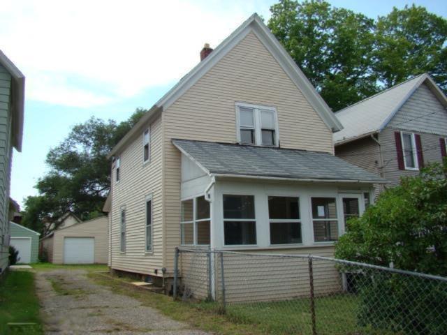 front view picture of 100 Illinois Street, Battle Creek, MI. 49014