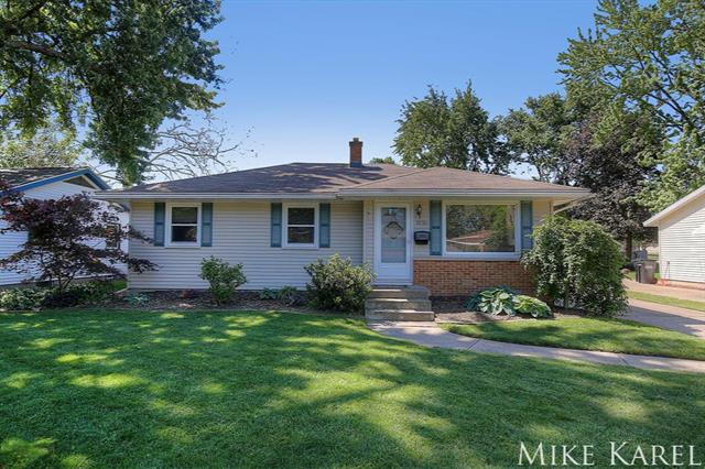 front view picture of 1550 32Ndsw  Street, Wyoming, MI. 49509