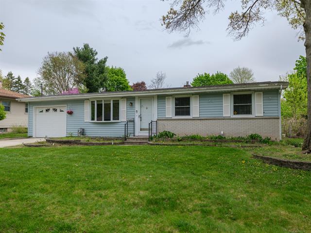 front view picture of 4043 Standish Street, Kalamazoo, MI. 49008