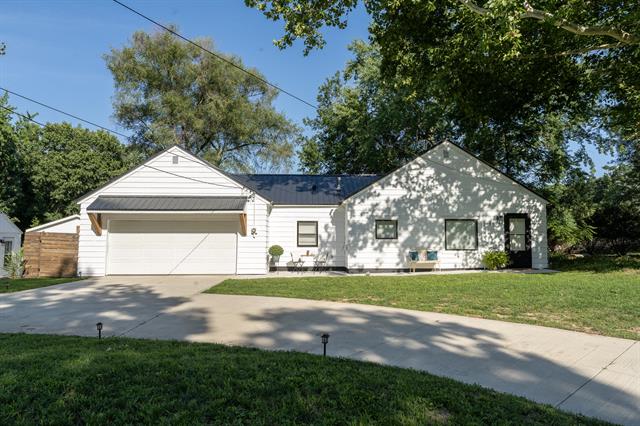 front view picture of 2958 Dean Lakene , Grand Rapids, MI. 49525