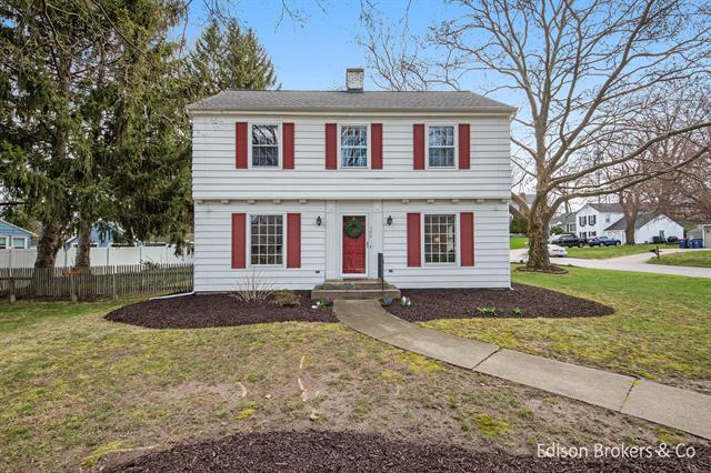 front view picture of 500 Shawmutnw  Boulevard, Grand Rapids, MI. 49504