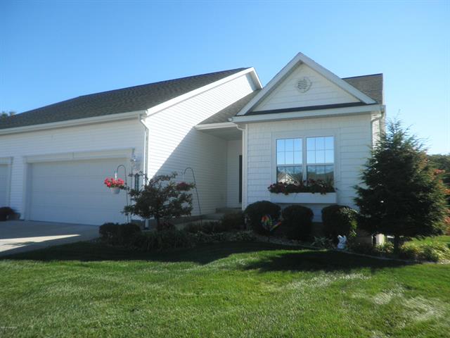 front view picture of 2495 Golden Maple Avenue, Fruitport, MI. 49415