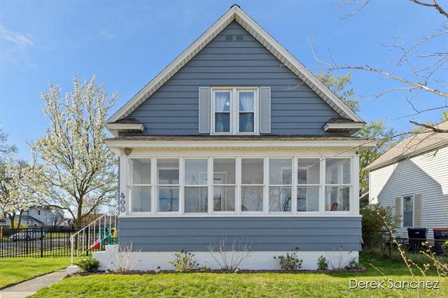 front view picture of 400 W 21St Street, Holland, MI. 49423