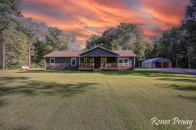 front view picture of 1771 Shady Lane, Allegan, MI. 49010