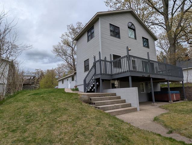 front view picture of 5657 Harding Avenue, Muskegon, MI. 49442