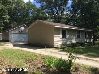 front view picture of 262 Shonat Street, Muskegon, MI. 49442