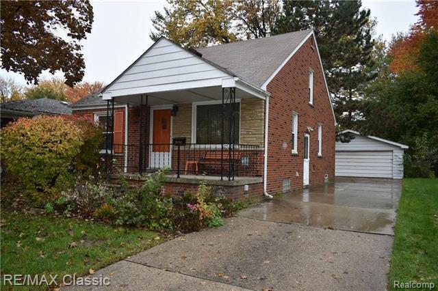 front view picture of 29067 Milton Ave, Madison Heights, MI. 48071
