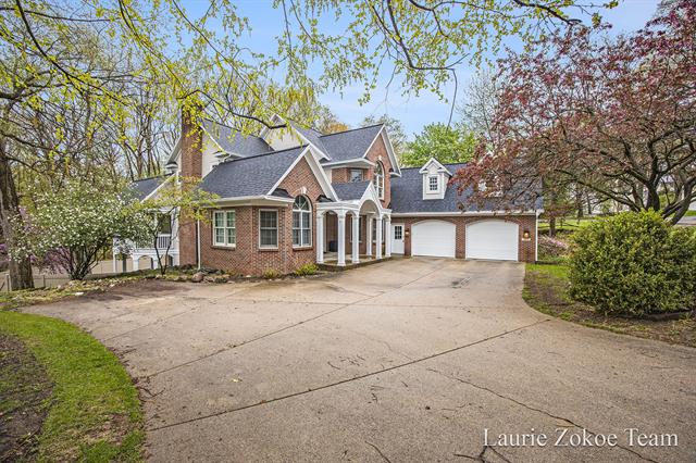 front view picture of 1345 White Oak, Kalamazoo, MI. 49008