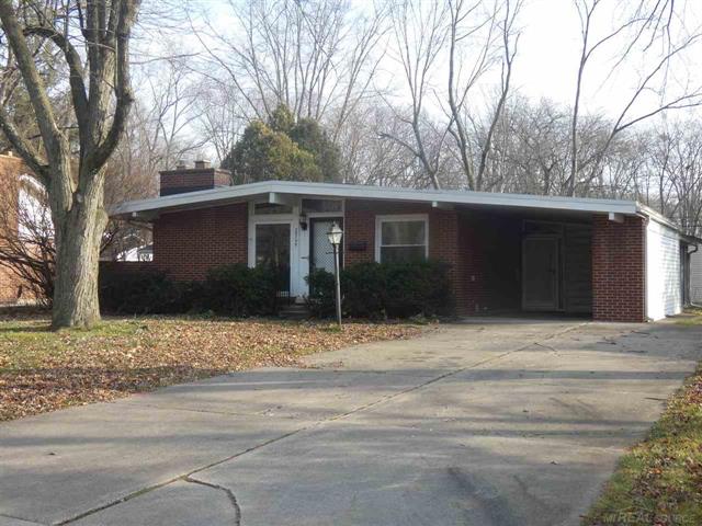 front view picture of 29748 Chelmsford Rd, Southfield, MI. 48076