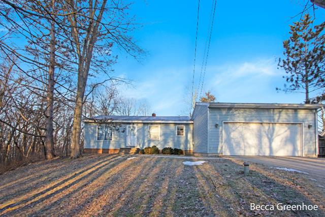 front view picture of 1030 4 Milene  Road, Grand Rapids, MI. 49525