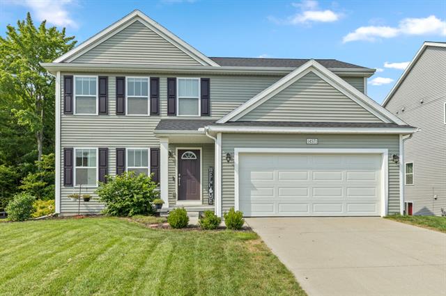 front view picture of 14571 Bigleaf Drive, West Olive, MI. 49460