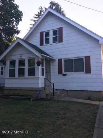 front view picture of 1033 Woodrownw  Avenue, Grand Rapids, MI. 49504