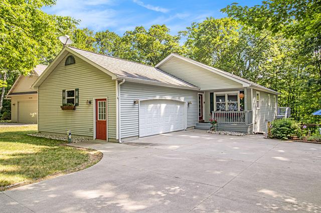 front view picture of 9510 Pere Marquette, Stanwood, MI. 49346