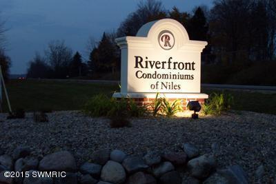 front view picture of 2028 N Us 31, Niles, MI. 49120