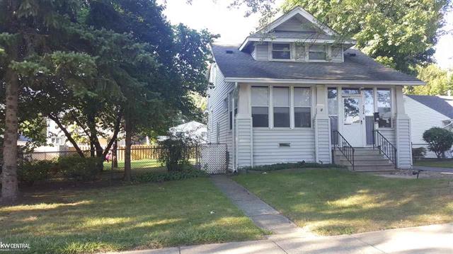 front view picture of 324 W Houstonia Ave, Royal Oak, MI. 48073