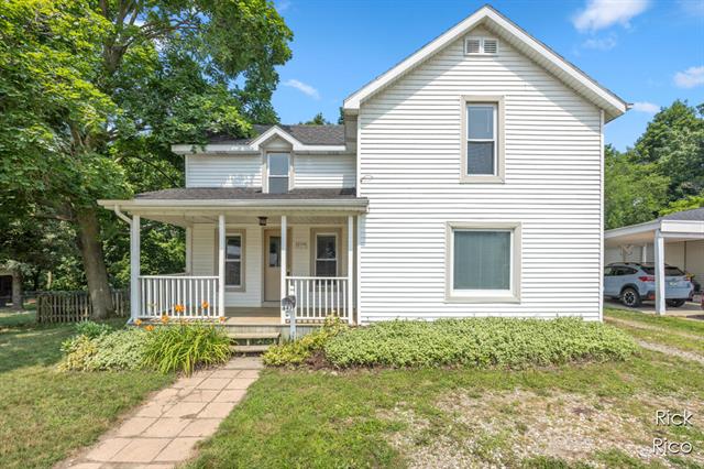 front view picture of 447 Divine Highway, Portland, MI. 48875
