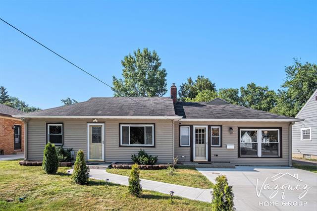 front view picture of 1854 Oakgrovenw  Street, Grand Rapids, MI. 49504