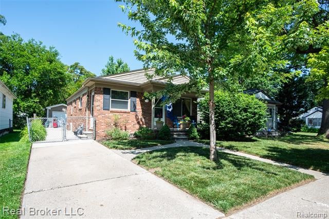 front view picture of 29147 Howard Ave, Madison Heights, MI. 48071