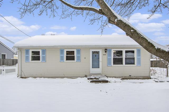 front view picture of 5590 Lucerne Avenue, Kalamazoo, MI. 49048