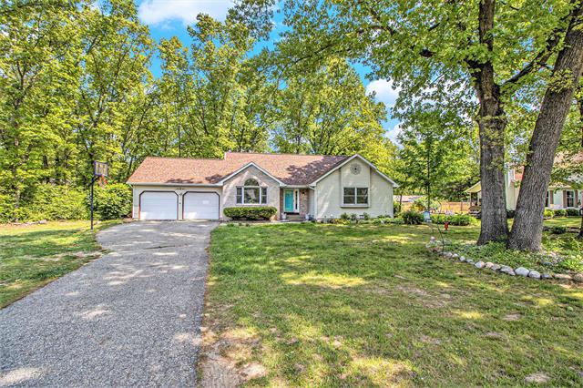 front view picture of 28302 Springbrook Drive, Lawton, MI. 49065