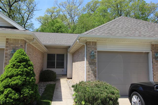 front view picture of 4387 Idlewoodsw  Drive, Wyoming, MI. 49519