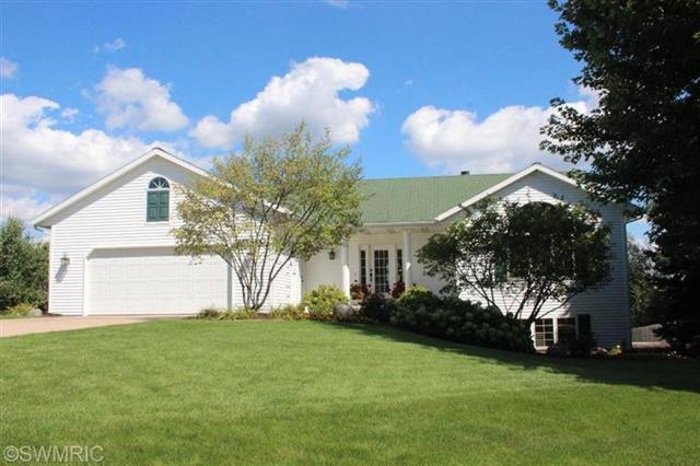 front view picture of 6708 Crown Point Drive, Hudsonville, MI. 49426