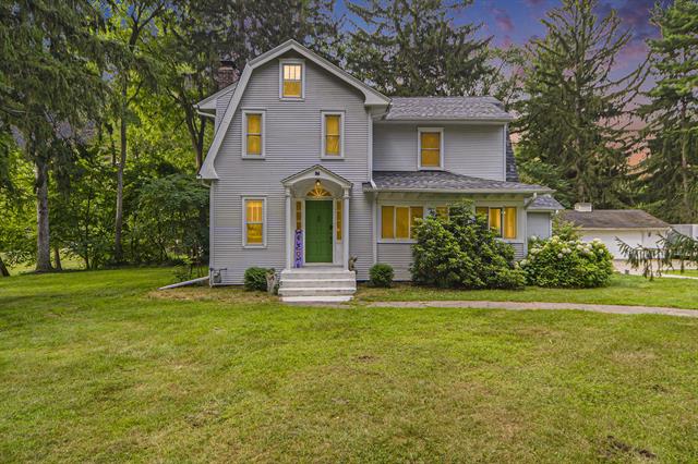 front view picture of 35 W Minges Road, Battle Creek, MI. 49015