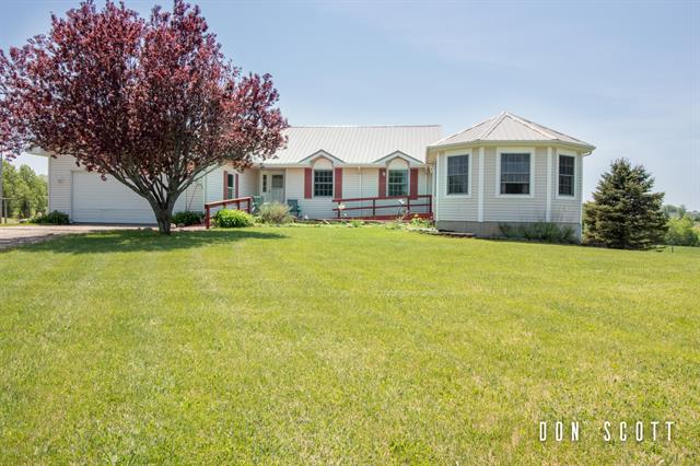 front view picture of 1336 W 120Th Street, Grant, MI. 49327