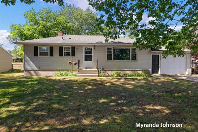 front view picture of 1744 W Norton Avenue, Muskegon, MI. 49441