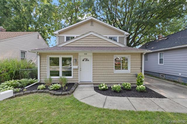 front view picture of 4110 Phillips Ave, Berkley, MI. 48072