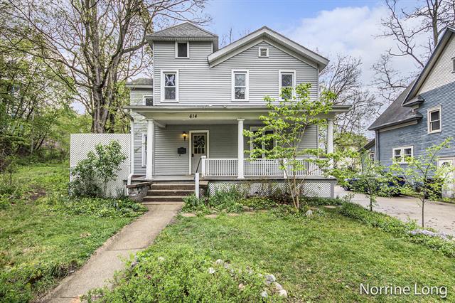 front view picture of 614 Trowbridge Street, Allegan, MI. 49010