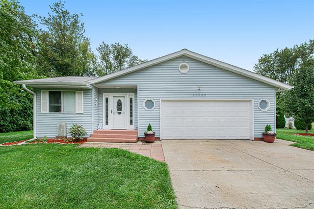 front view picture of 68880 Circle Drive, Edwardsburg, MI. 49112
