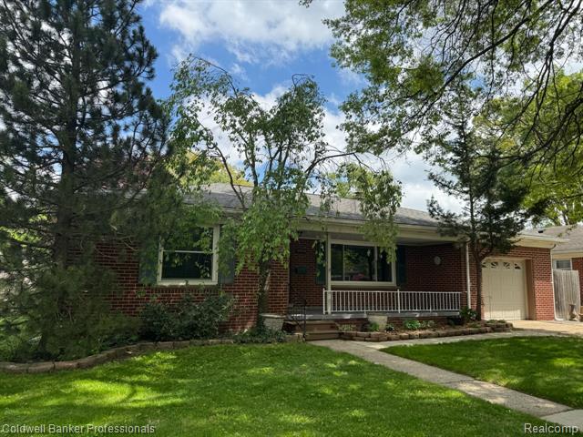 front view picture of 29316 Herbert St, Madison Heights, MI. 48071