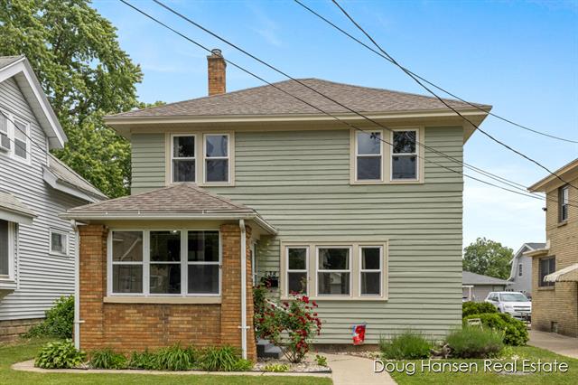 front view picture of 238 Richardssw  Avenue, Grand Rapids, MI. 49504