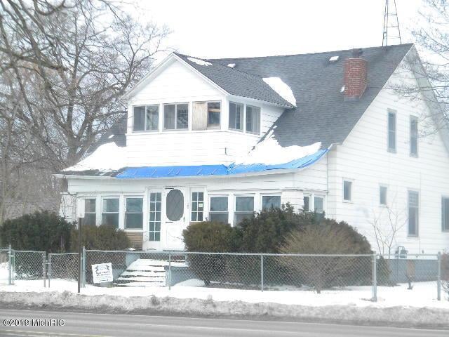 front view picture of 120 E Sherman Boulevard, Muskegon, MI. 49444